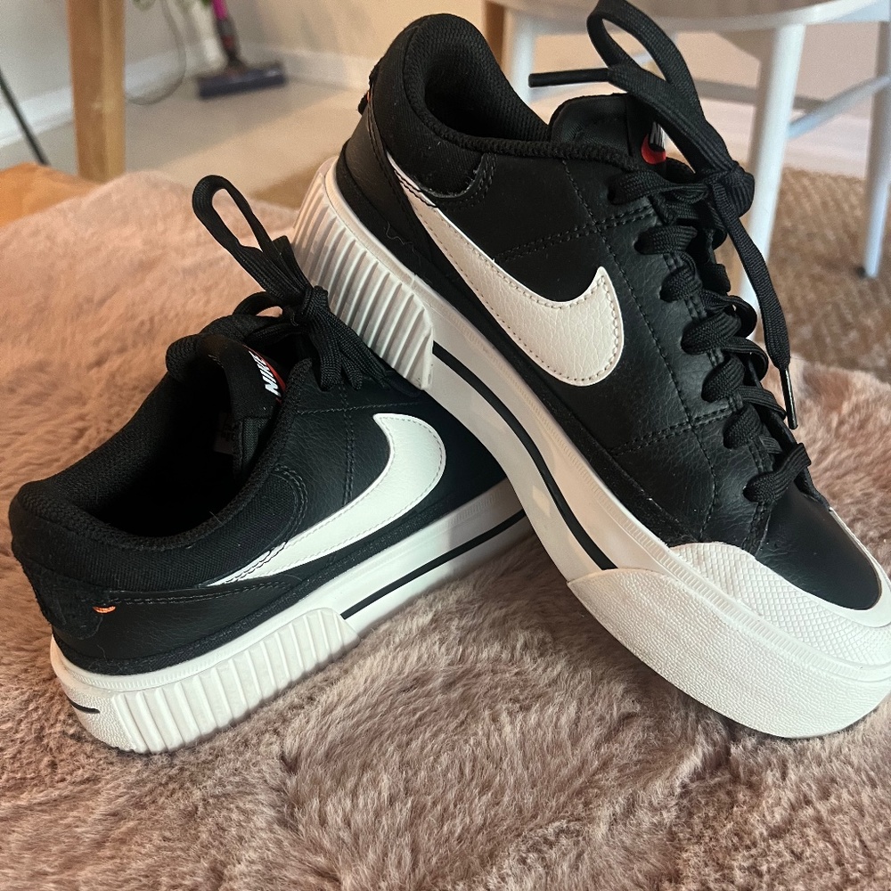 NIKE - Women's Court Legacy Lift Platform Sneaker